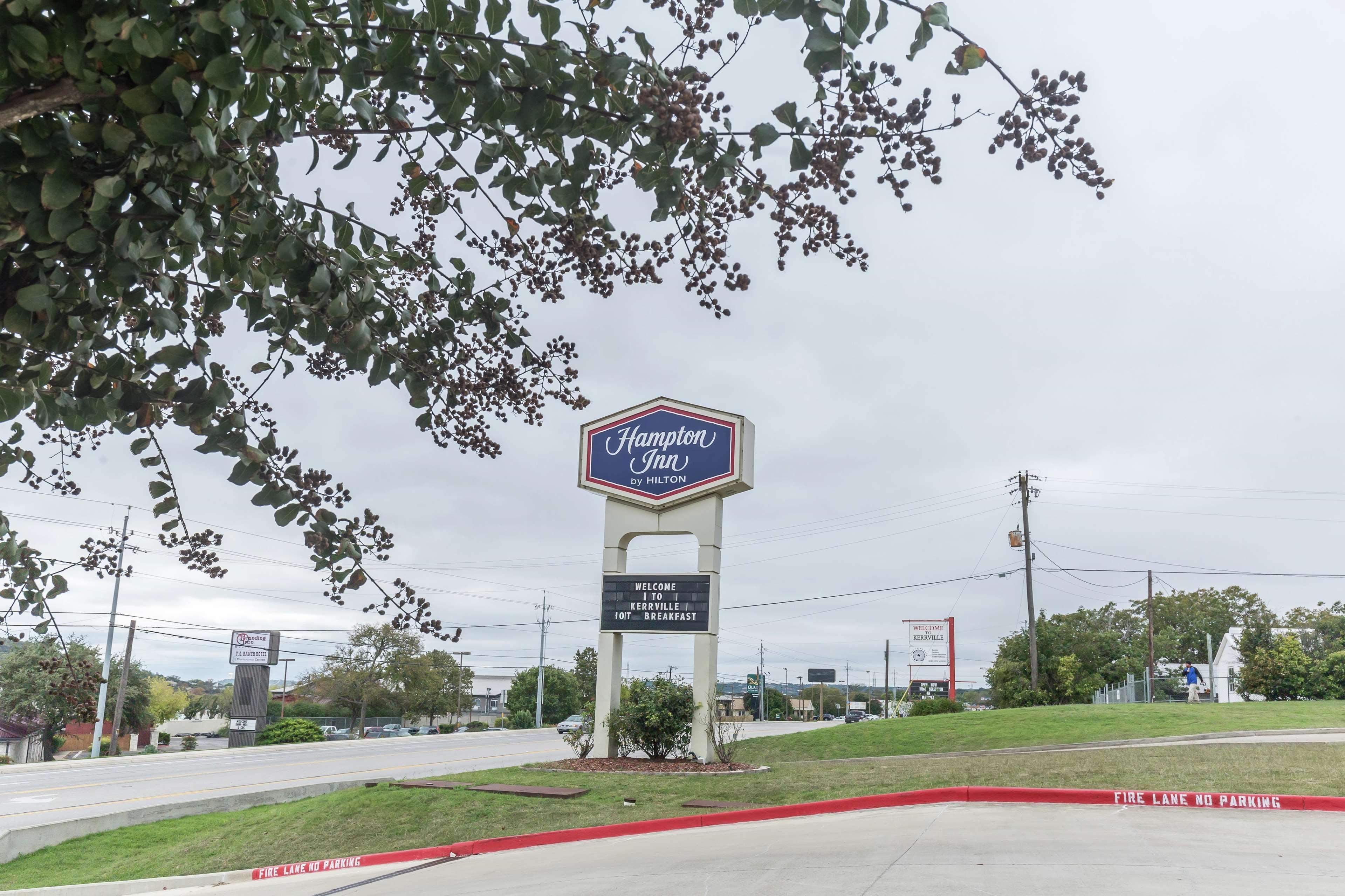 Hampton Inn Kerrville Εξωτερικό φωτογραφία